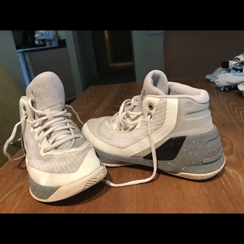 Little boys Steph Curry